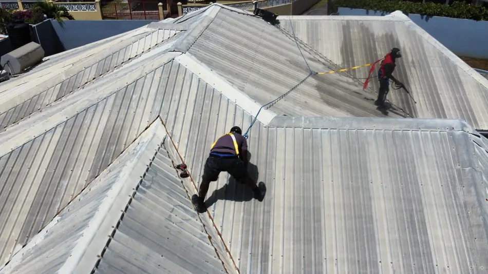 Roof cleaning seen from above